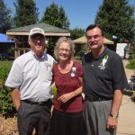 Dale takes time out for a picture with the Jacksons